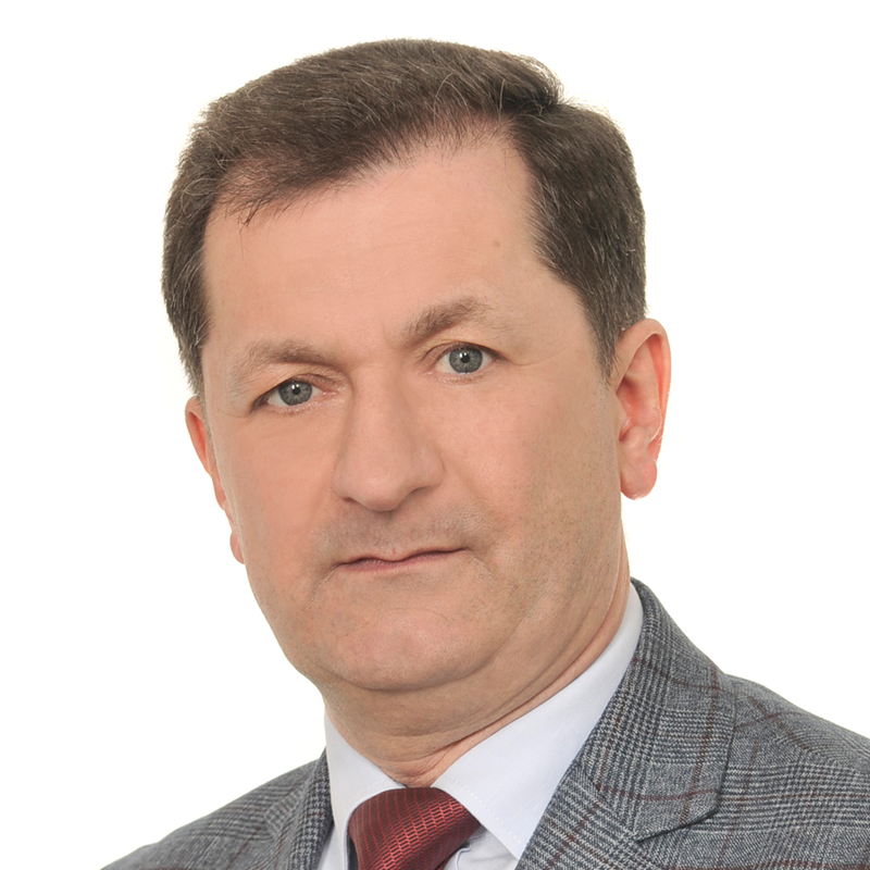 Zdjęcie kierownika dziekanatu Adama Kutyły